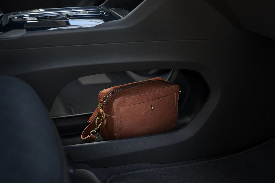 Chevrolet Bolt EV Storage (Center Console)