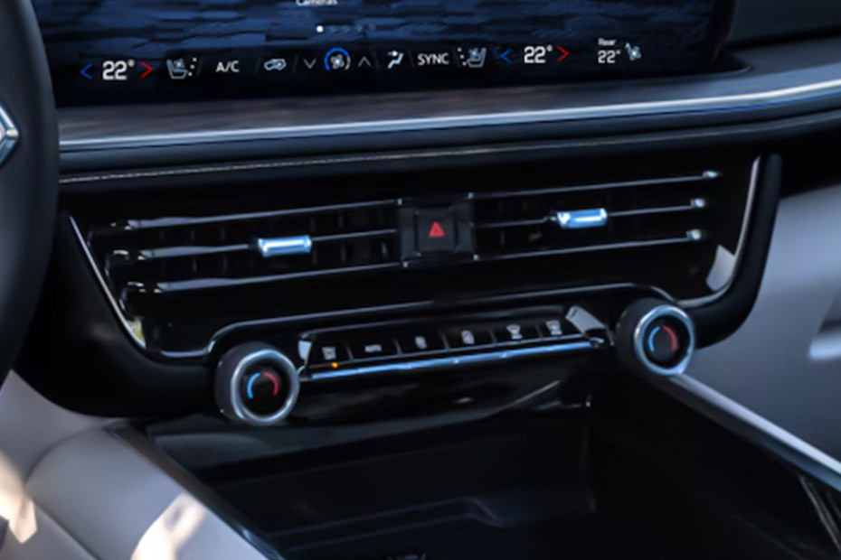 Front AC Controls of Chevrolet Suburban Front AC Controls of Chevrolet Suburban