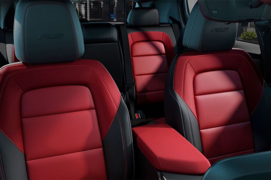 إيكوينوكس إي في Front Seats إيكوينوكس إي في Front Seats
