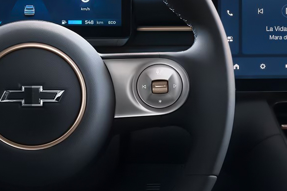 شفروليه كابتيفا إي في Multi Function Steering شفروليه كابتيفا إي في Multi Function Steering
