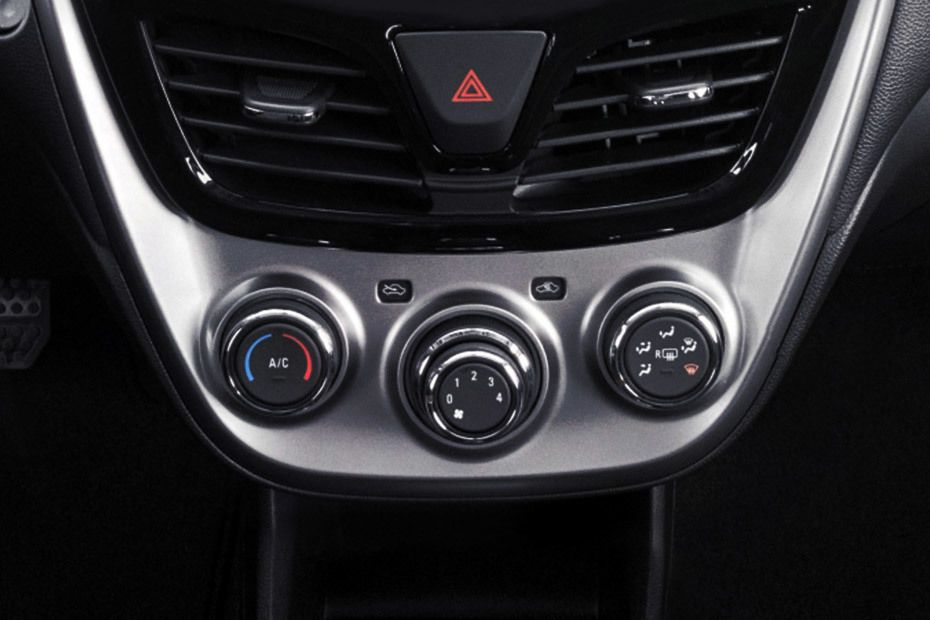 Front AC Controls of Chevrolet Spark Front AC Controls of Chevrolet Spark