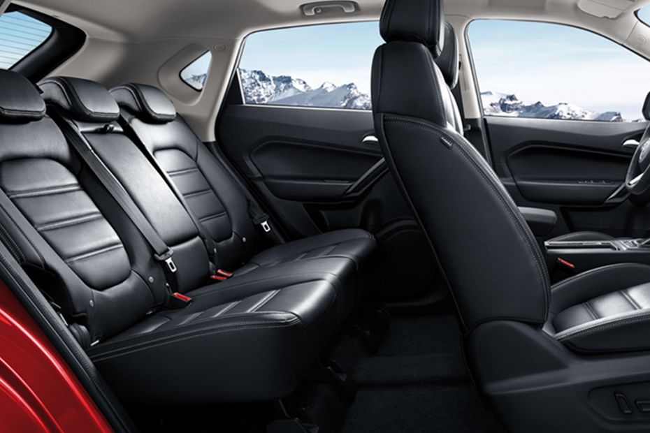 إم جي GS Rear Seats