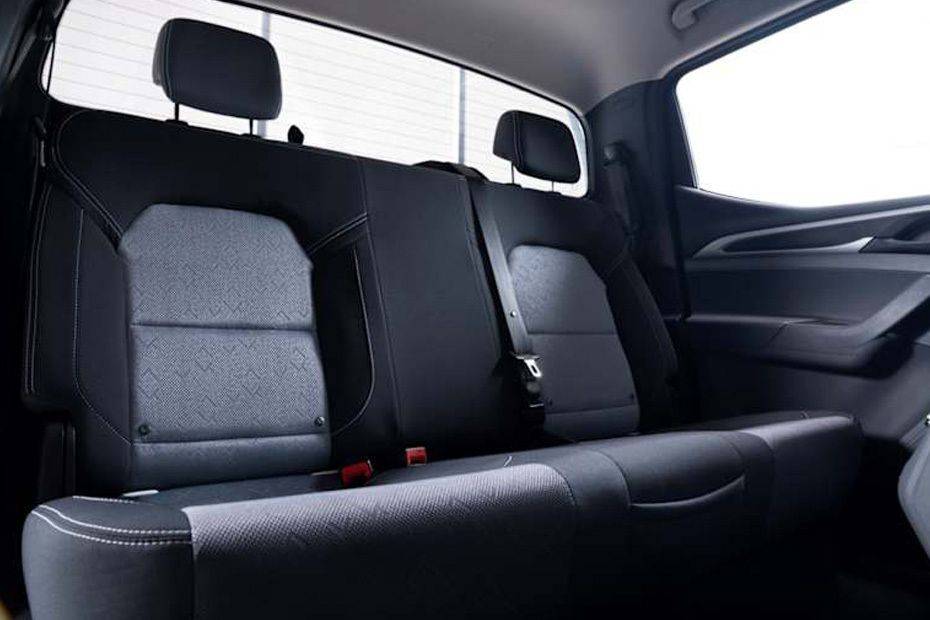 MG T60 Rear Seats MG T60 Rear Seats