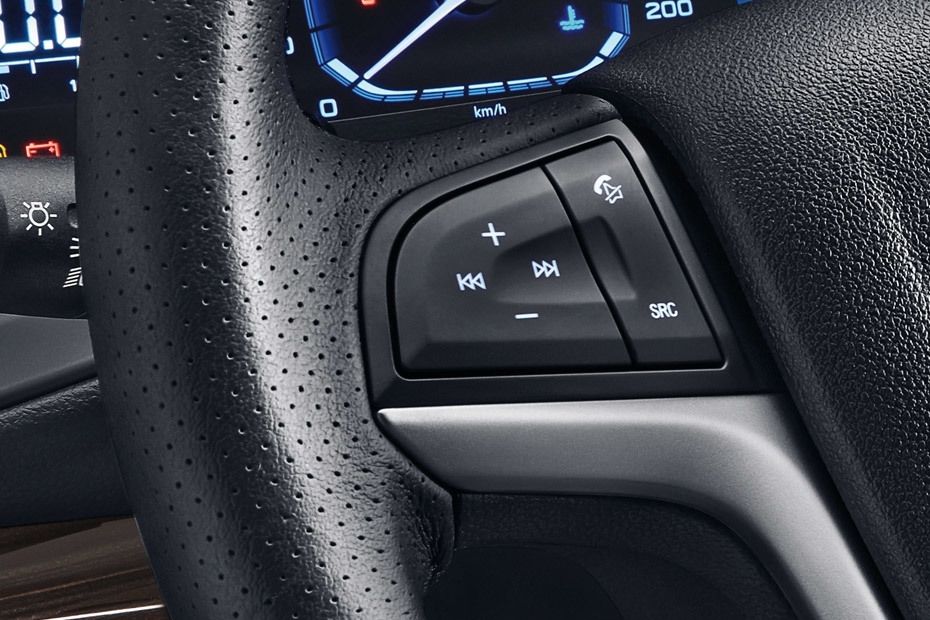 إم جي 360 Multi Function Steering إم جي 360 Multi Function Steering