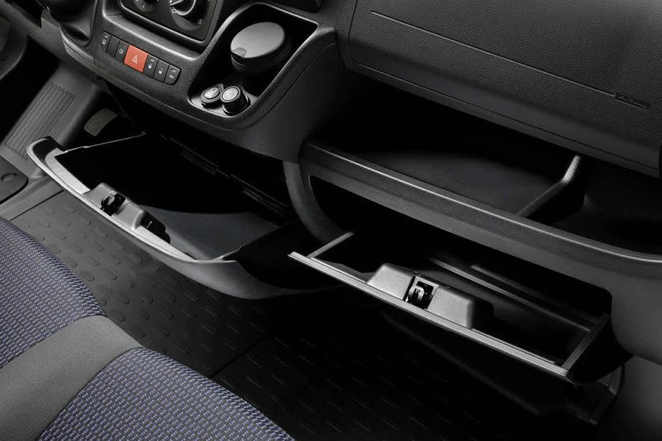 Citroen Jumper Glove Box Open Citroen Jumper Glove Box Open