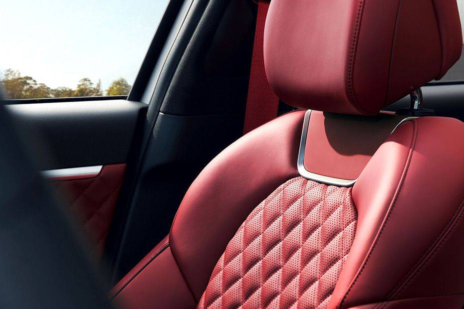 جينيسيس جي 70 Upholstery Details جينيسيس جي 70 Upholstery Details