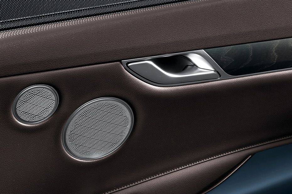 door handle interior of Genesis G80 (2022-2023) door handle interior of Genesis G80 (2022-2023)