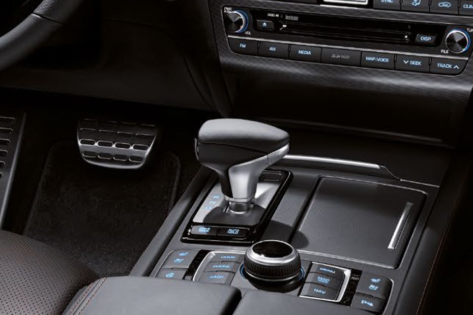 جينيسيس G80 SPORT Gear Shifter جينيسيس G80 SPORT Gear Shifter