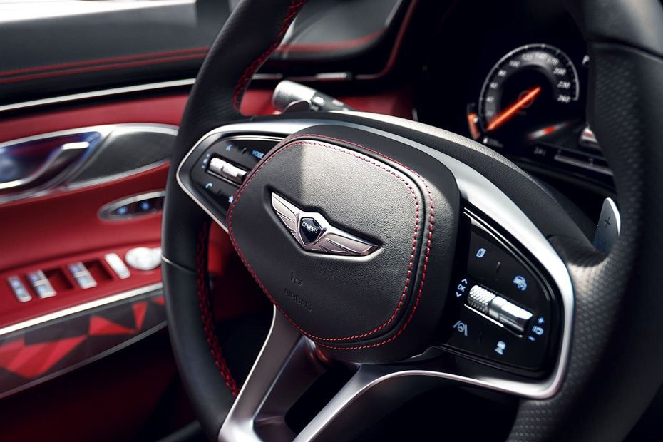 جينيسيس GV70 Multi Function Steering جينيسيس GV70 Multi Function Steering