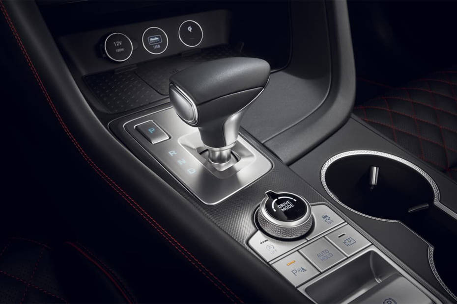 جينيسيس G70 SB Gear Shifter جينيسيس G70 SB Gear Shifter