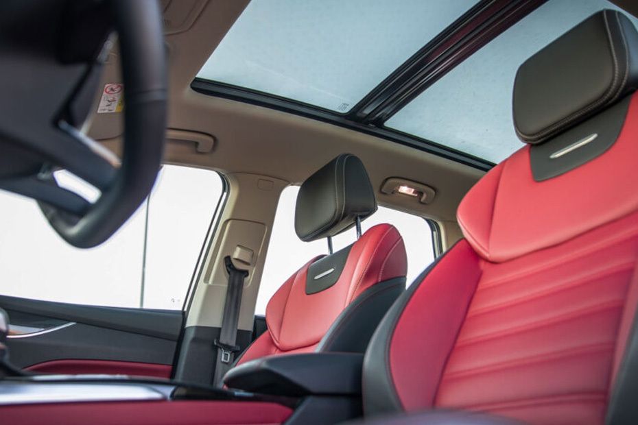 D60 Front Seats D60 Front Seats