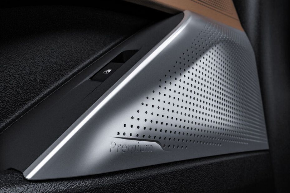 Speakers View of Maxus D90 Speakers View of Maxus D90