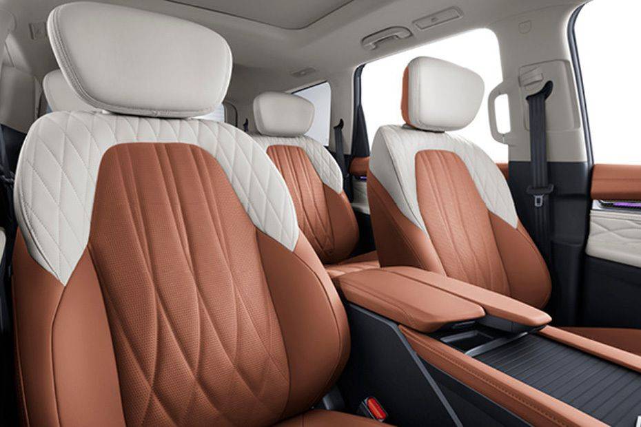 D90 Max Front Seats D90 Max Front Seats