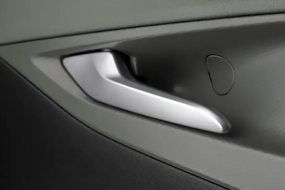door handle interior of شانجان ايدو بلس