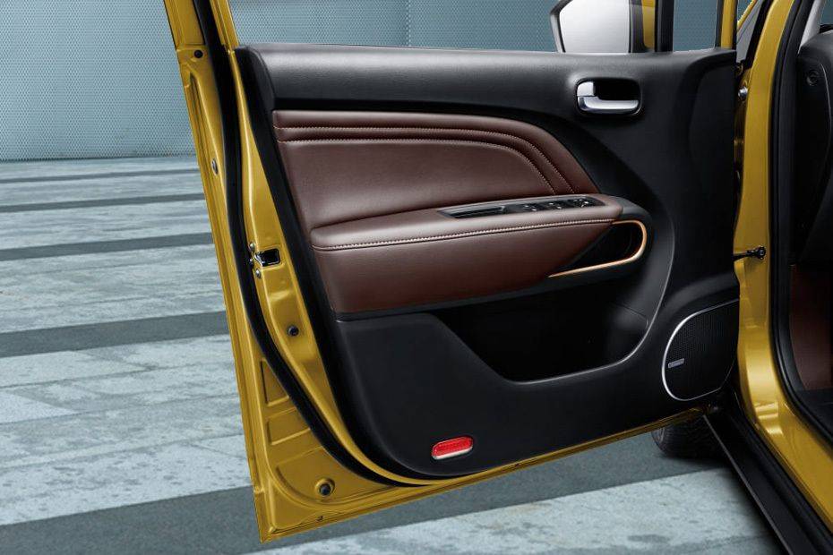 GAC GS3 Driver's Side View Door Open GAC GS3 Driver's Side View Door Open