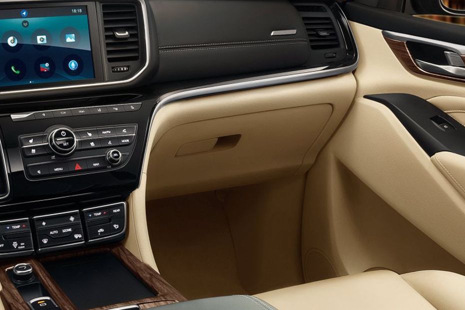 GAC GN8 Glove Box GAC GN8 Glove Box