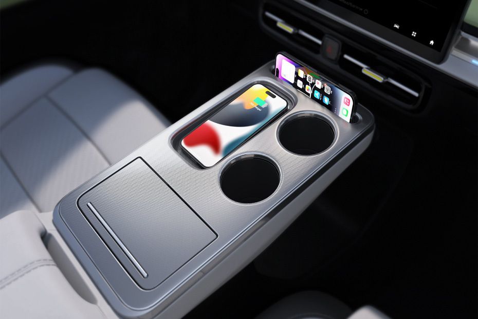 Power Accessories Outlet View of GAC AION Y Power Accessories Outlet View of GAC AION Y