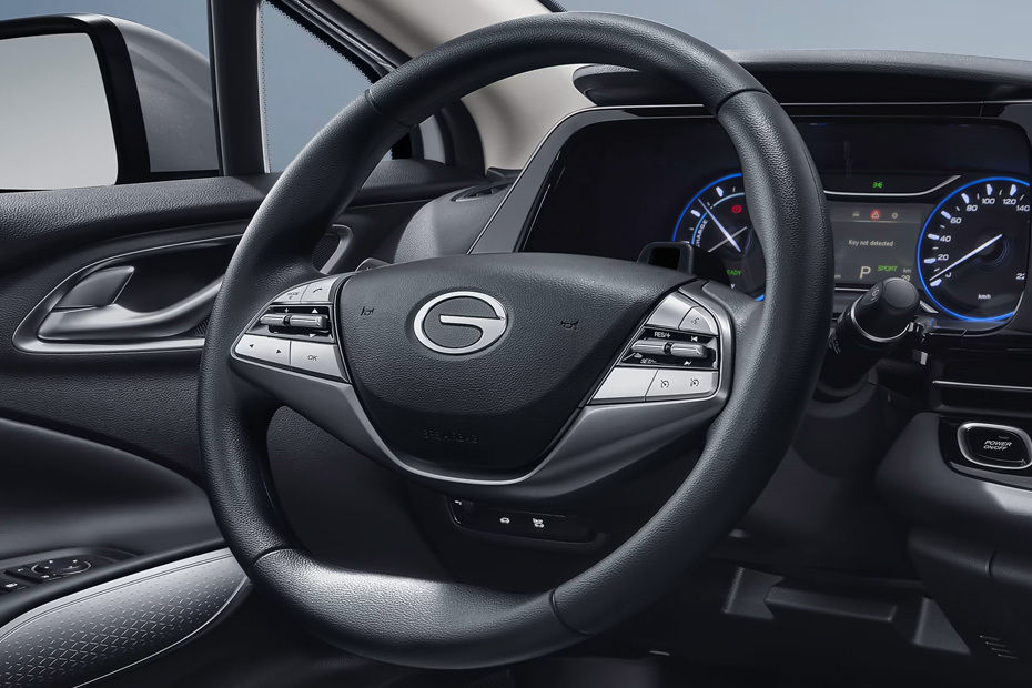 جي أي سي آيون إي إس Steering Wheel