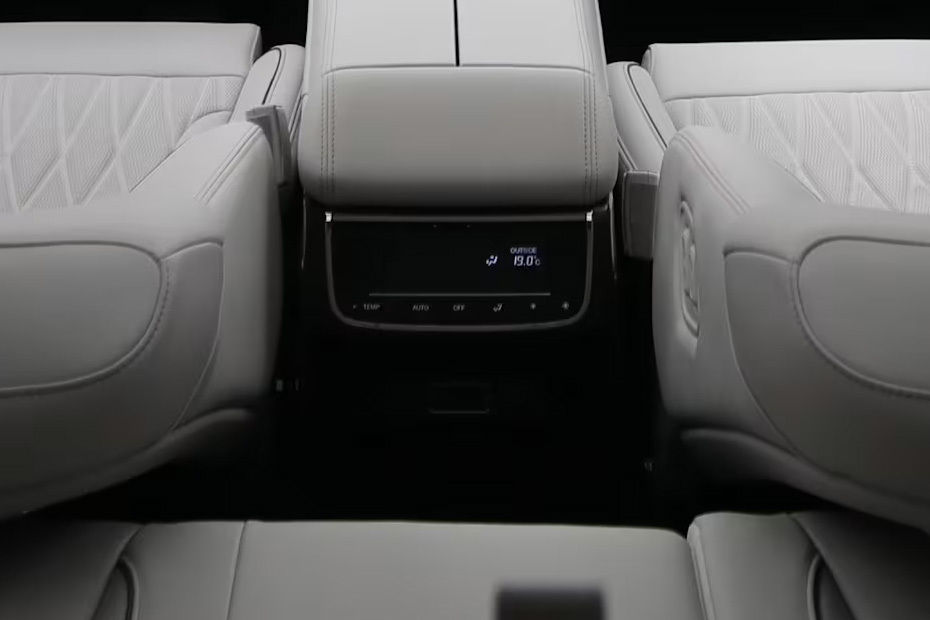 جي إس 8 ترافيلر Rear AC Controls