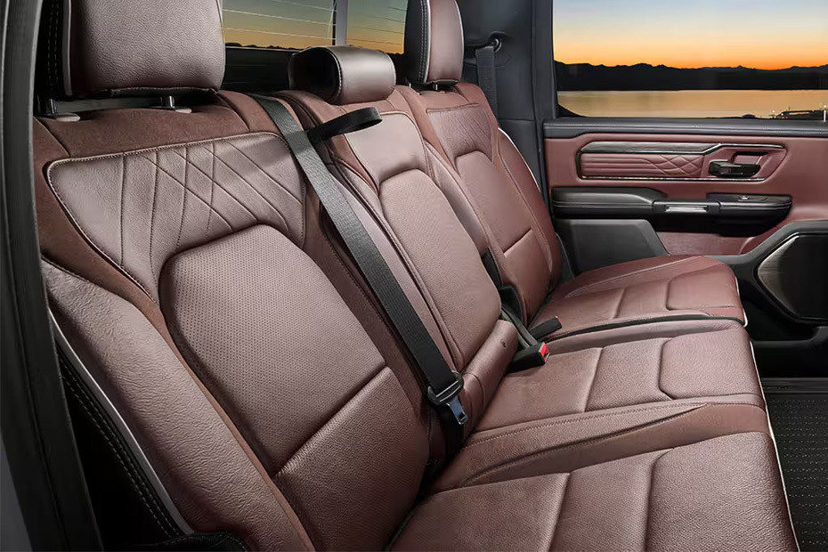 رام 1500 2026 Rear Seats رام 1500 2026 Rear Seats