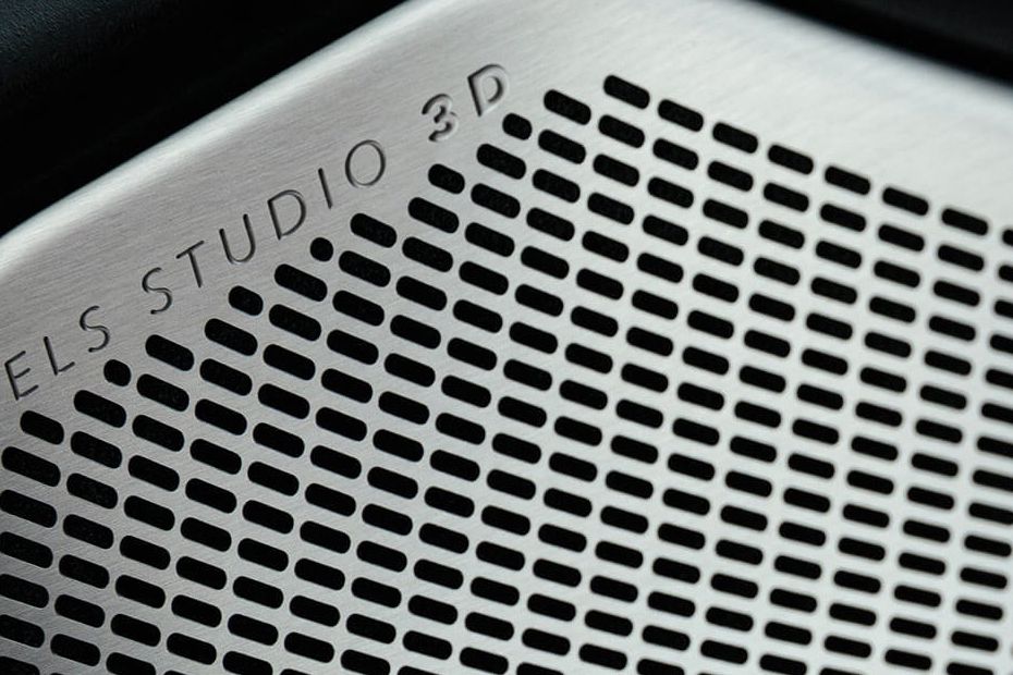 Speakers View of أكيورا تي إل إكس Speakers View of أكيورا تي إل إكس