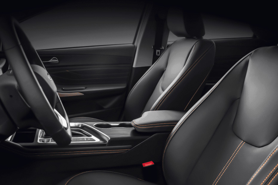 Arrizo 5 Pro Front Seats Arrizo 5 Pro Front Seats