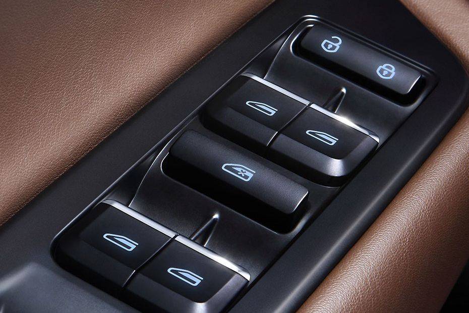 جيلي Emgrand GS Sport Drivers Side In Side Door Controls جيلي Emgrand GS Sport Drivers Side In Side Door Controls