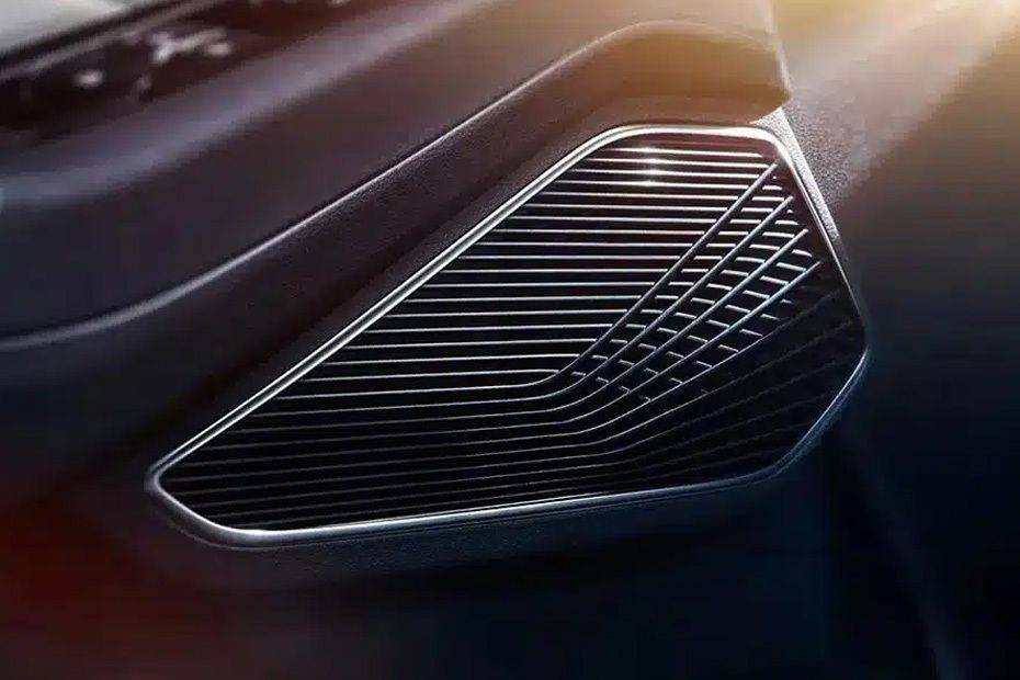 Speakers View of Geely Emgrand Speakers View of Geely Emgrand