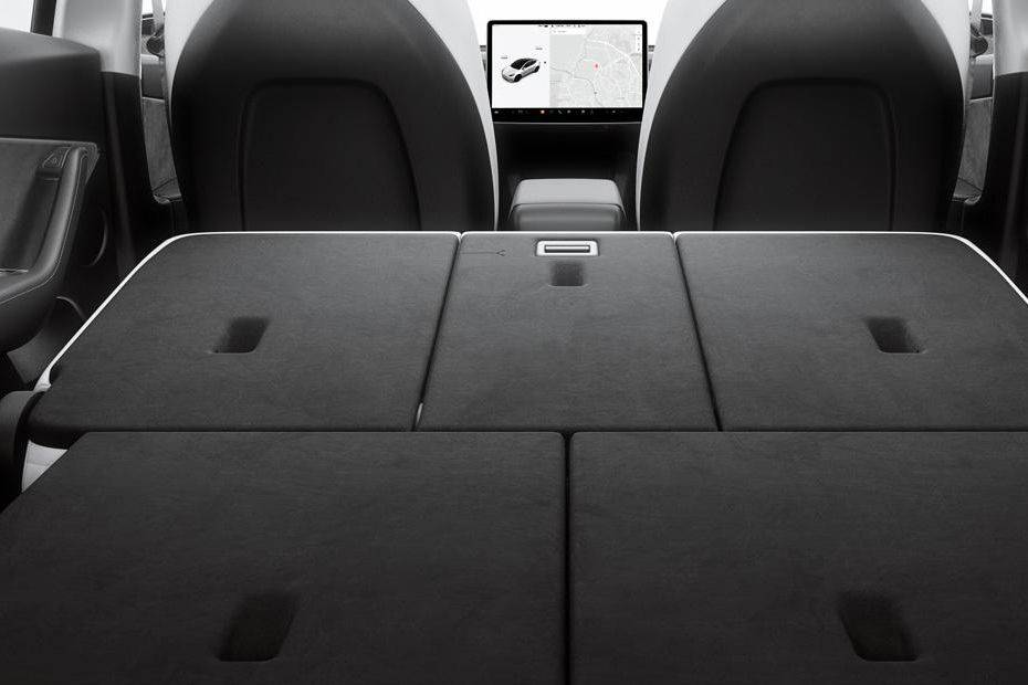 Folding Seats of تيسلا (2024-2025)موديل واي Folding Seats of تيسلا (2024-2025)موديل واي