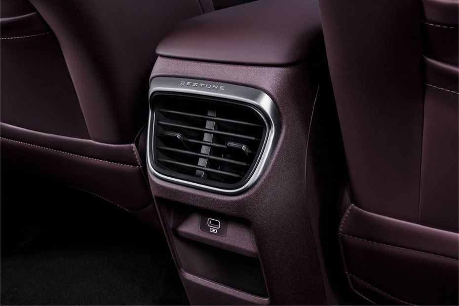 T90 Rear AC Controls T90 Rear AC Controls