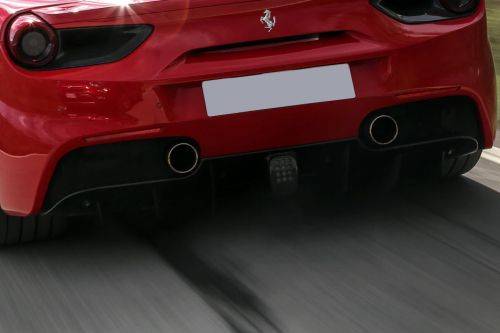 Exhaust Pipe of فيراري 488 Spider