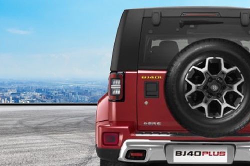 Stepney View of BJ40 Plus
