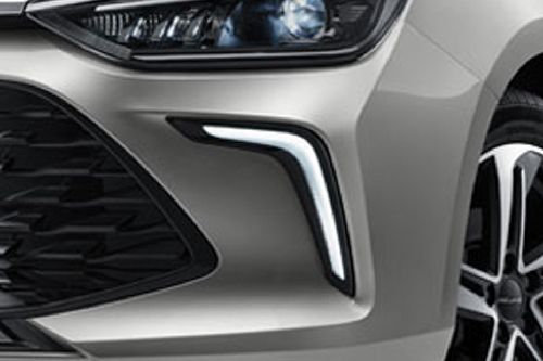يو 5 بلس Front Fog Lamp