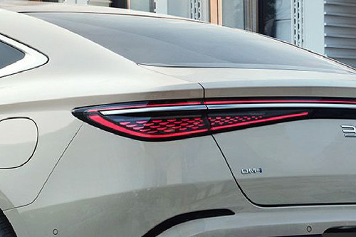 سيل 7 Tail light