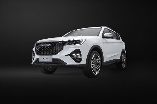 X70 (2023-2024) Front deep low Angle View