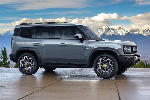 T2 i-DM Rear Medium Side View