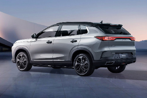 Rear Cross Side View of Dongfeng Huge