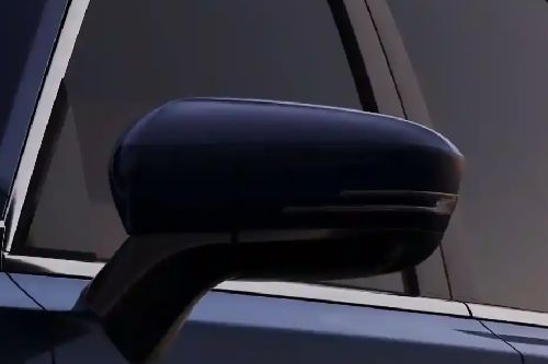 إكسيد في إكس Drivers Side Mirror Front Angle