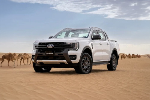 فورد  رينجر Front angle low view