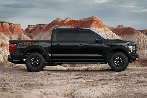 F 150 Raptor  Medium Angle Front View