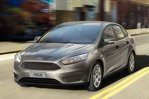 فورد Focus Front Angle High View