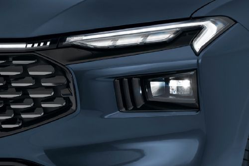 Taurus  Headlight