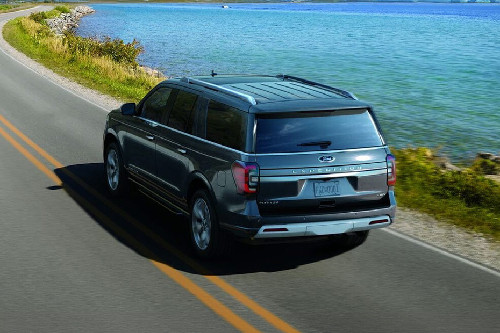 Rear Medium View of Ford Expedition (2022-2024)