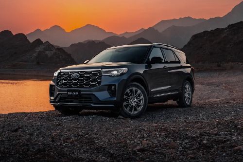 Ford  Explorer Front angle low view