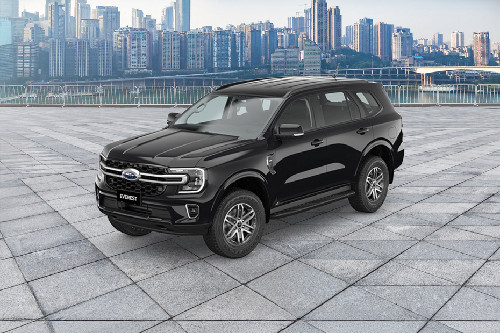 فورد  إيفرست  Front angle low view