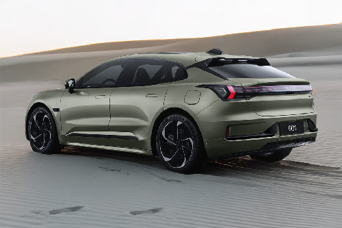 Rear Cross Side View of ZEEKR 001 Rear Cross Side View of ZEEKR 001