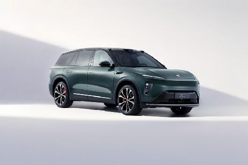 NIO ES8 Front Cross Side View