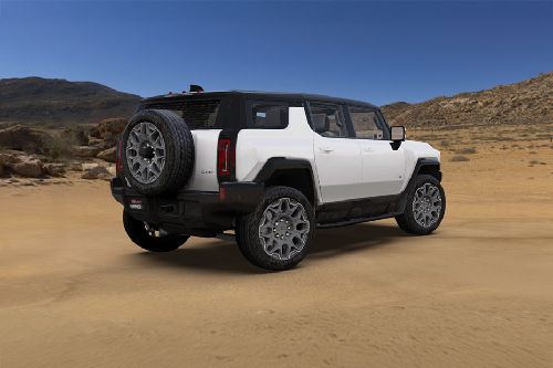 هامر إي في Rear angle view