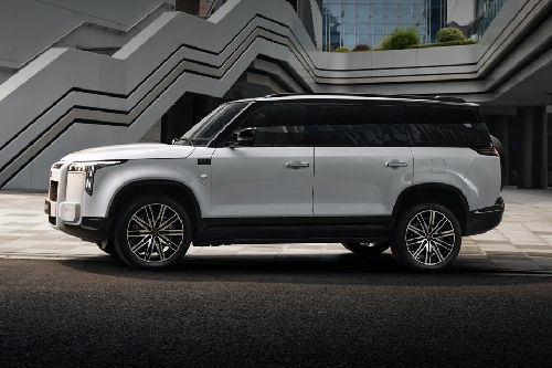 أداماس Side view