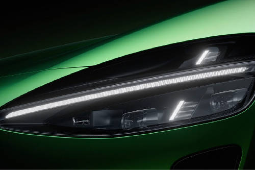 واي يو 7 Headlight